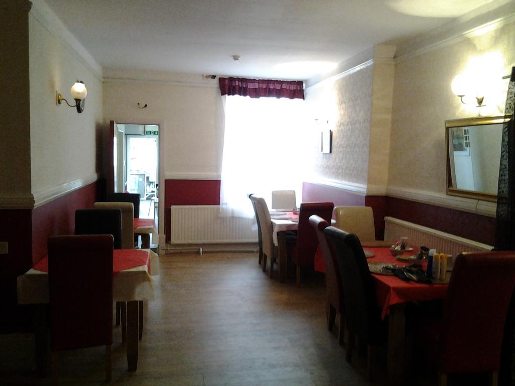 Tredegar Arms Budget Guesthouse For Walkers/Cyclists/Contractors/Traveler Мертір-Тідвіл Екстер'єр фото