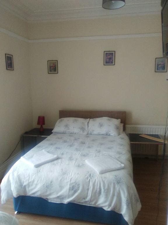 Tredegar Arms Budget Guesthouse For Walkers/Cyclists/Contractors/Traveler Мертір-Тідвіл Екстер'єр фото