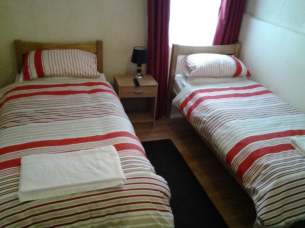 Tredegar Arms Budget Guesthouse For Walkers/Cyclists/Contractors/Traveler Мертір-Тідвіл Екстер'єр фото